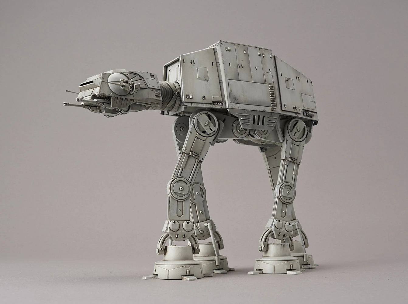 Bandai 1/144 AT-AT Ca. 16cm Groß – Bild 2